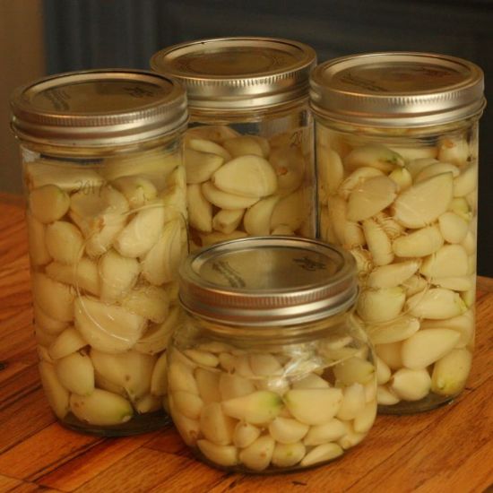 Picture of FARMERS HARVEST WHOLE GARLIC 125ml